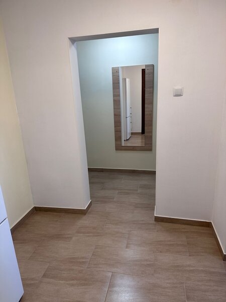 Dristor, Mall Park Lake, la 5 minute metrou