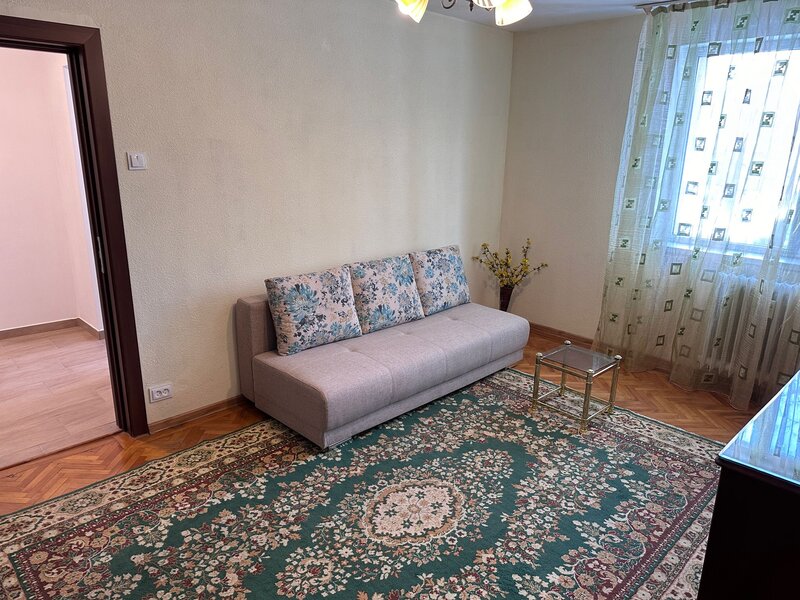 Dristor, Mall Park Lake, la 5 minute metrou