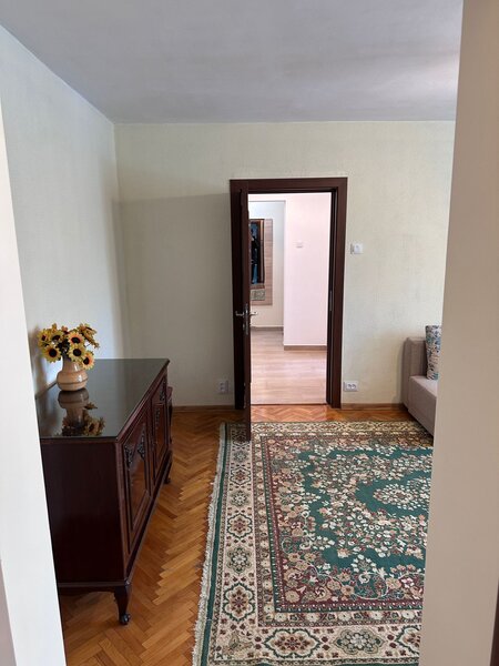 Dristor, Mall Park Lake, la 5 minute metrou